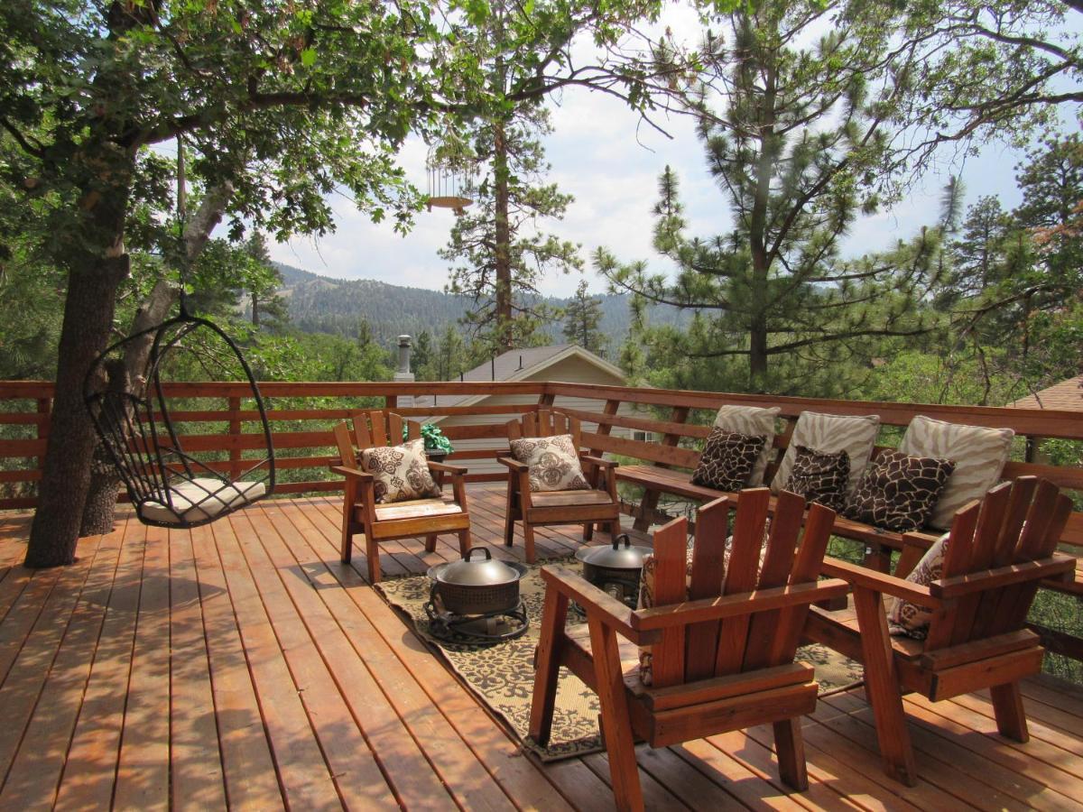 Hillside Hideaway -View Of Ski Slope From Charming Deck Big Bear Lake Exterior foto