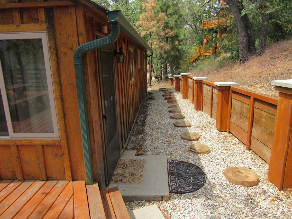 Hillside Hideaway -View Of Ski Slope From Charming Deck Big Bear Lake Exterior foto